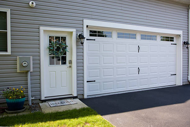 24/7 Emergency Garage Door Panel Replacement experts in Marietta, OH